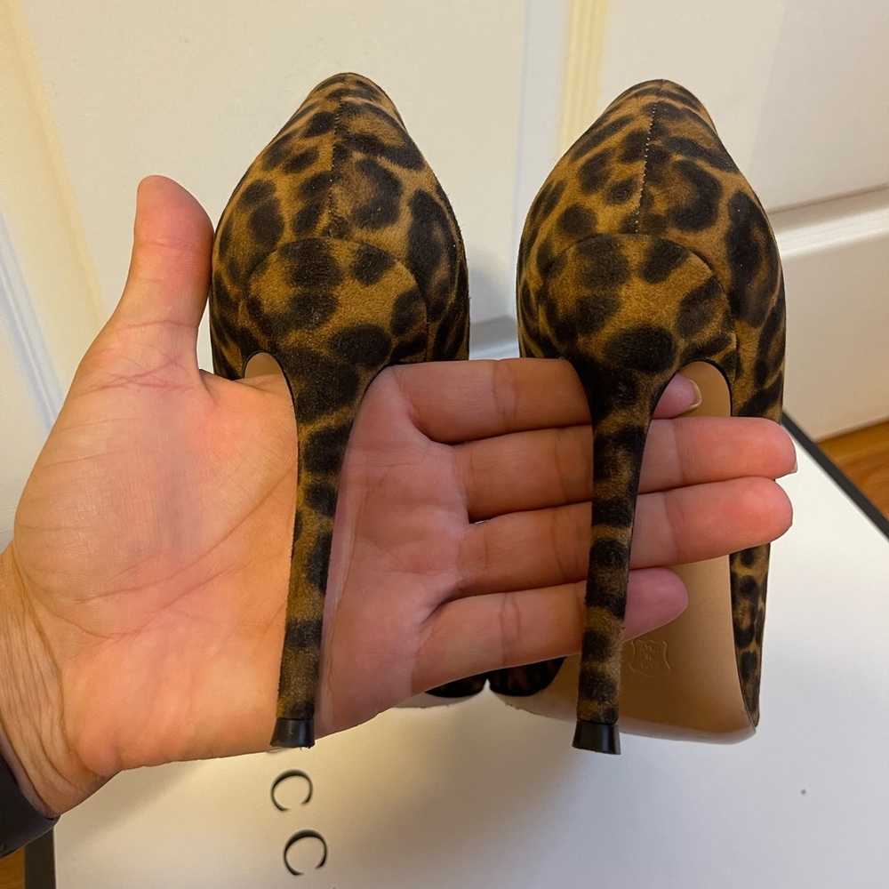 Gianvito Rossi heels 105MM. Size-10.5 perfect for 9. - Picture 3 of 5